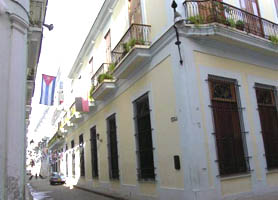 Hotel Del Tejadillo havana entrance